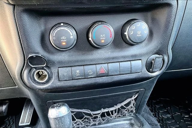 2017 Jeep JK Wrangler - Image 14 of 20