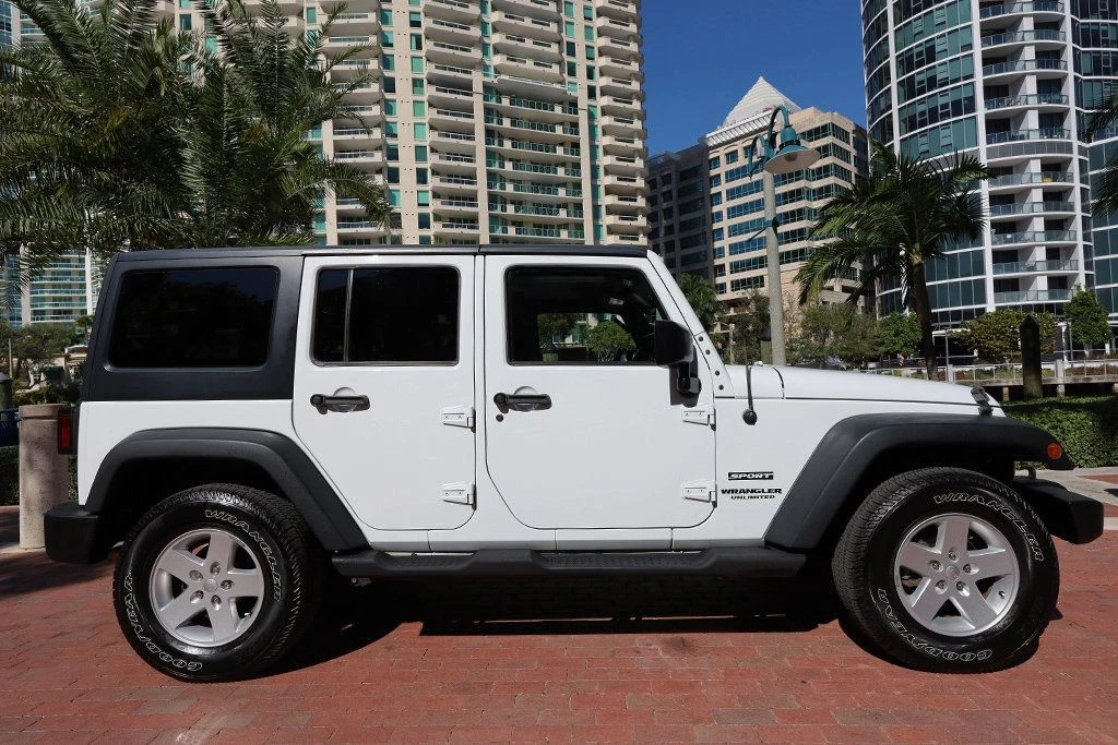 2017 Jeep JK Wrangler - Image 4 of 21