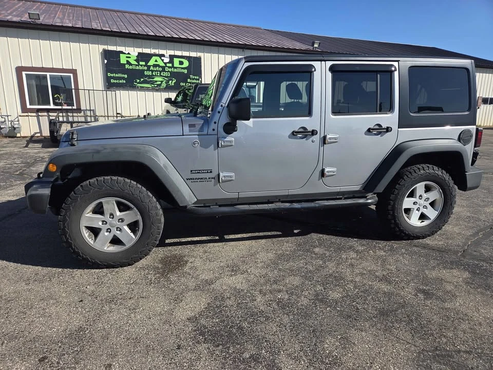 2017 Jeep JK Wrangler - Image 2 of 10