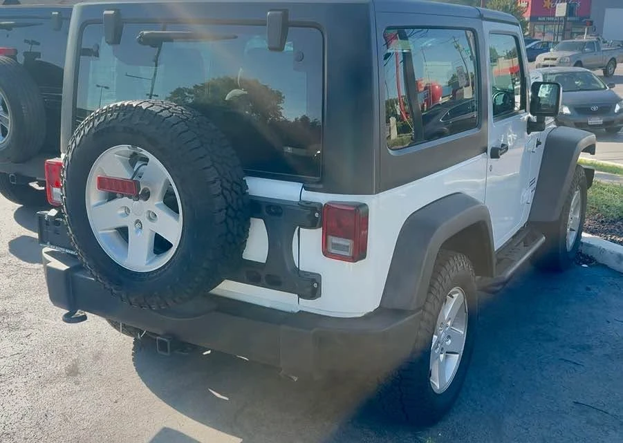 2017 Jeep JK Wrangler - Image 7 of 9