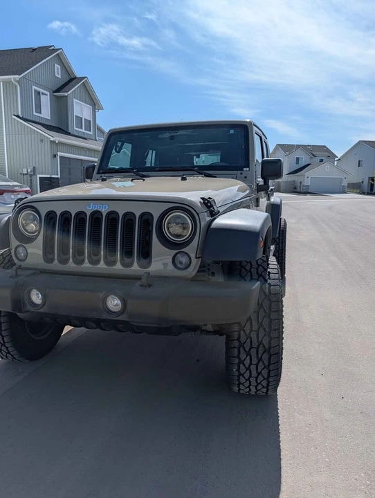 2017 Jeep JK Wrangler - Image 2 of 11
