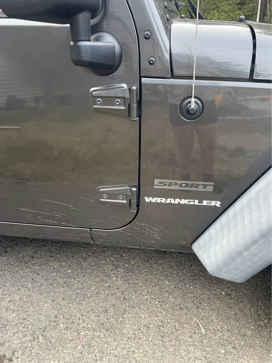 2017 Jeep JK Wrangler - Image 2 of 3