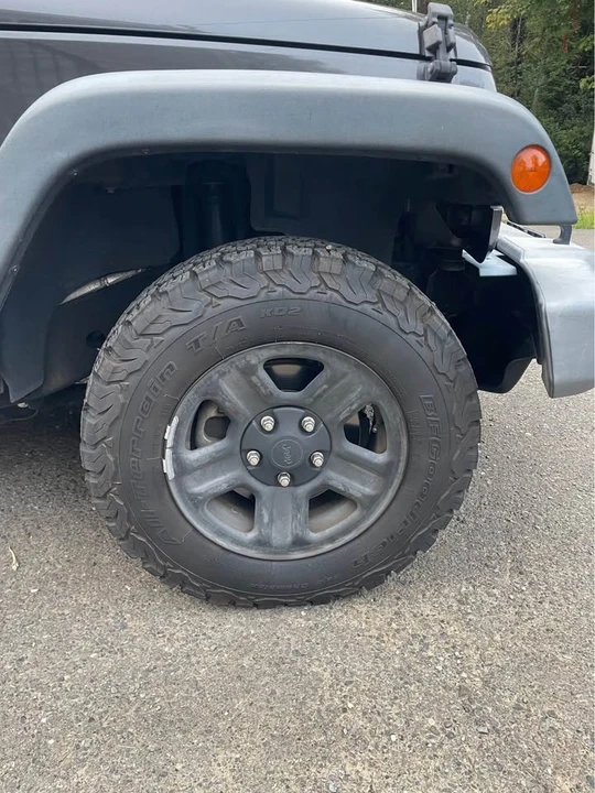 2017 Jeep JK Wrangler - Image 3 of 3
