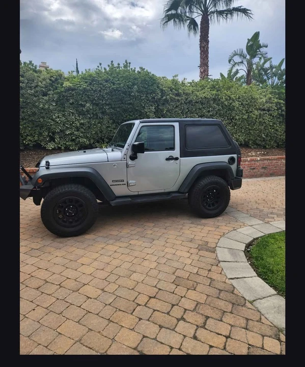 2017 Jeep JK Wrangler - Image 2 of 7