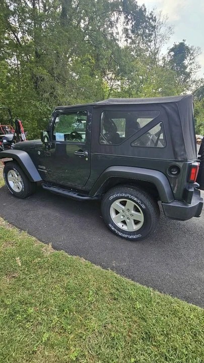2017 Jeep JK Wrangler - Image 4 of 7