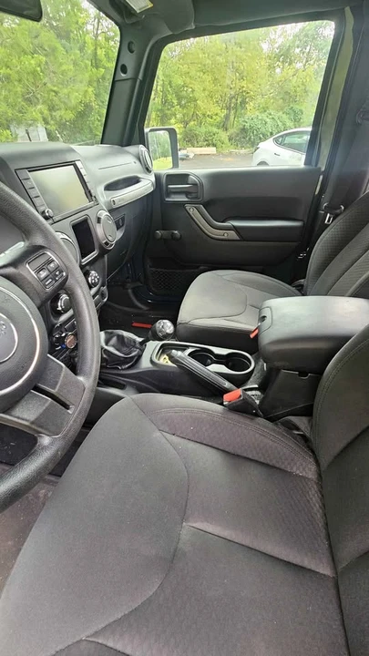 2017 Jeep JK Wrangler - Image 5 of 7