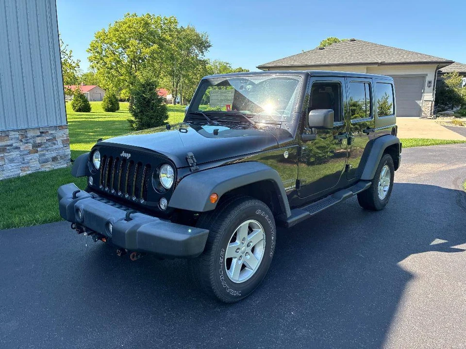 2017 Jeep JK Wrangler - Image 2 of 7