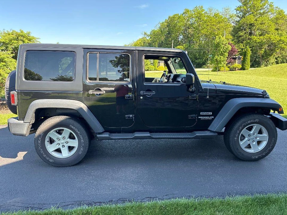 2017 Jeep JK Wrangler - Image 3 of 7