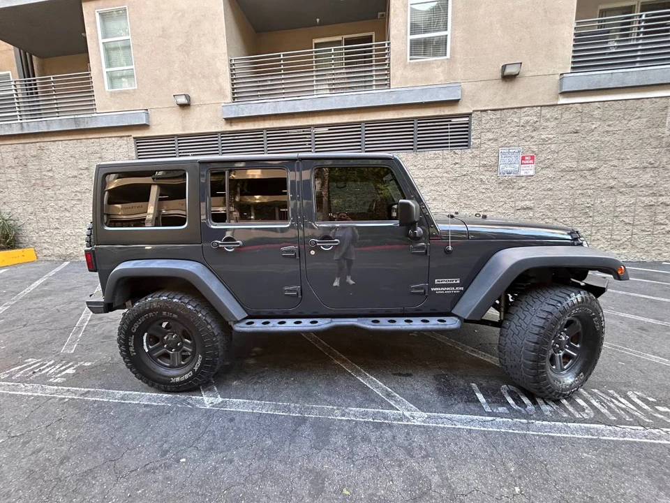 2017 Jeep JK Wrangler - Image 3 of 11