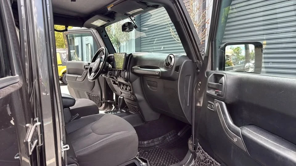 2017 Jeep JK Wrangler - Image 13 of 20