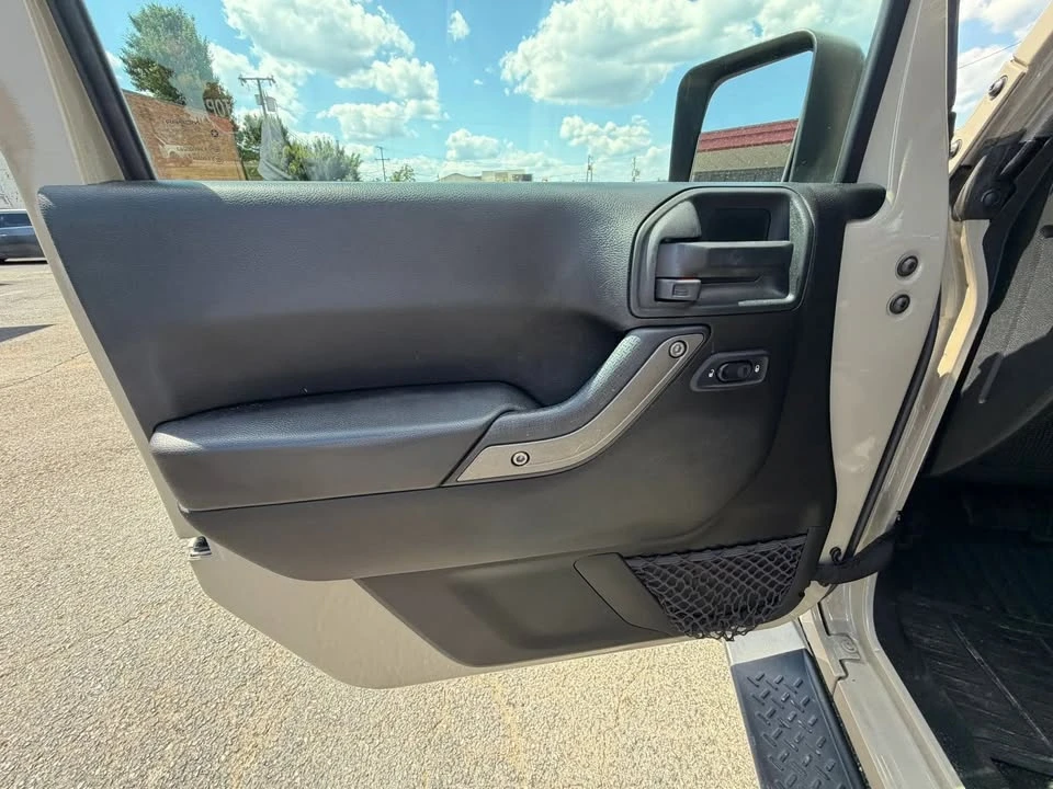 2017 Jeep JK Wrangler - Image 11 of 12
