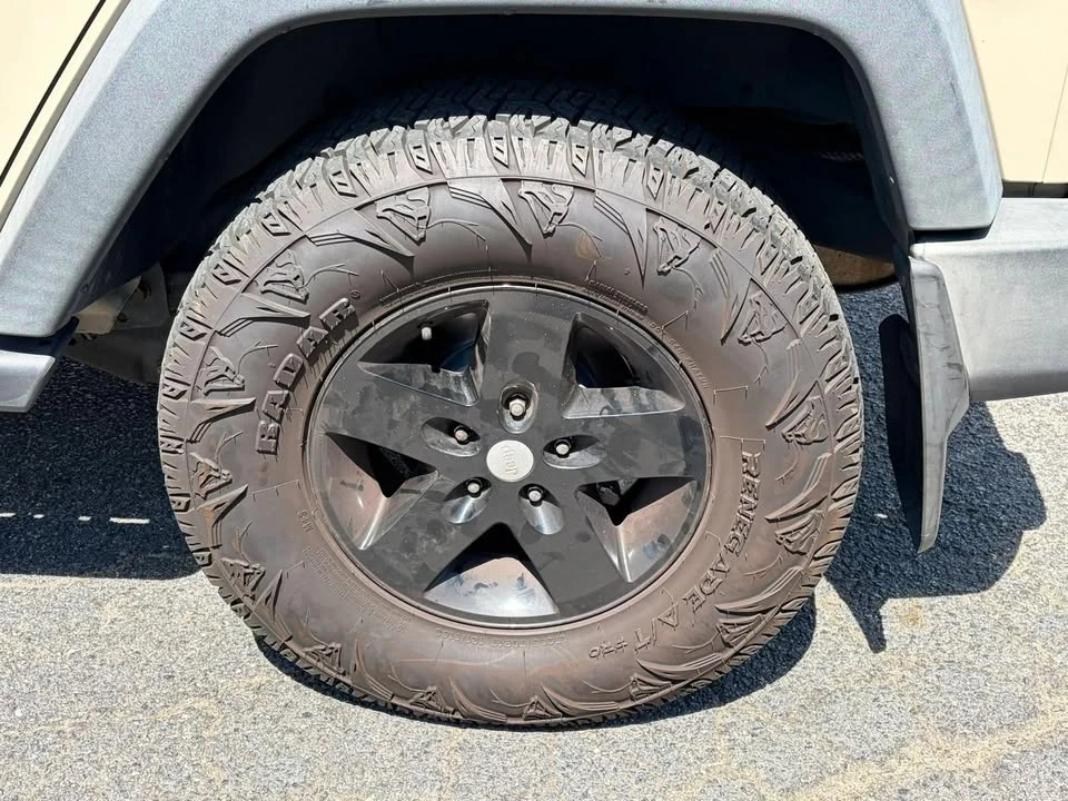 2017 Jeep JK Wrangler - Image 6 of 12