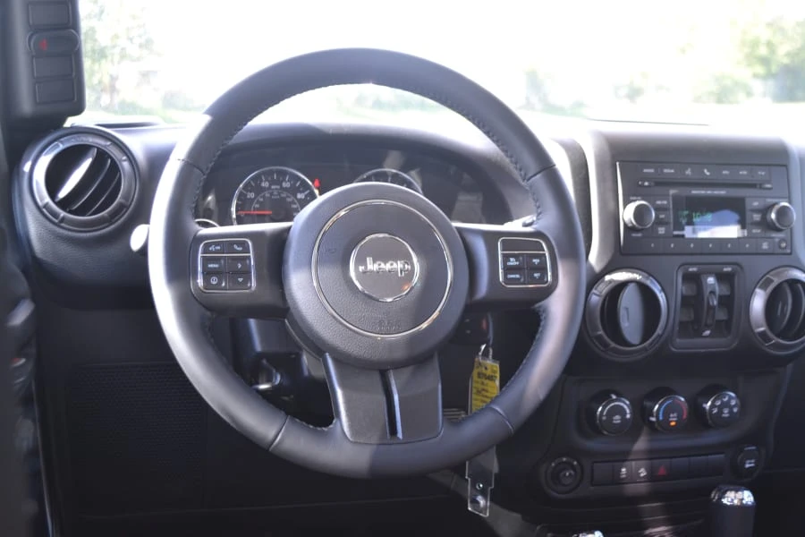 2017 Jeep JK Wrangler - Image 6 of 12
