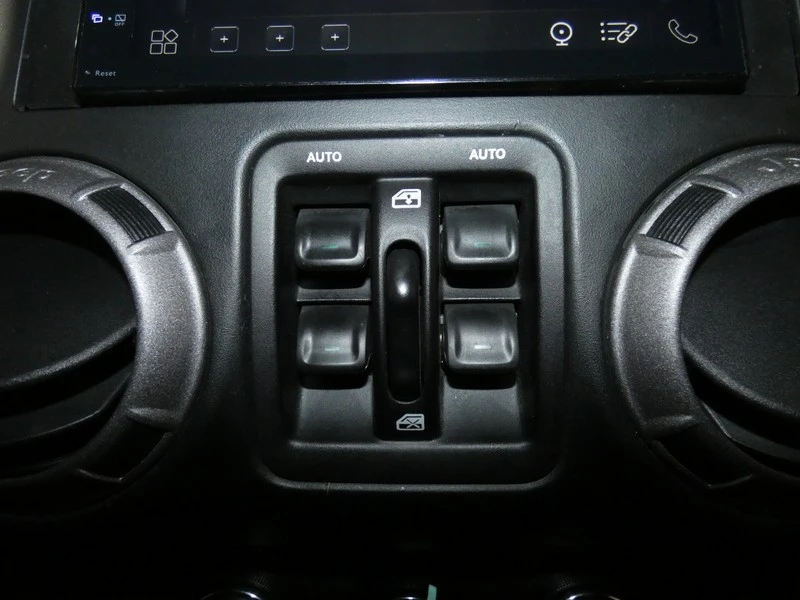 2017 Jeep JK Wrangler - Image 15 of 21