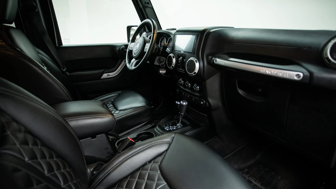 2017 Jeep JK Wrangler - Image 5 of 31