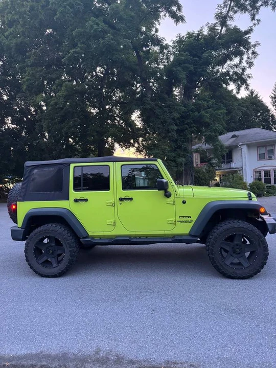 2017 Jeep JK Wrangler - Image 3 of 9