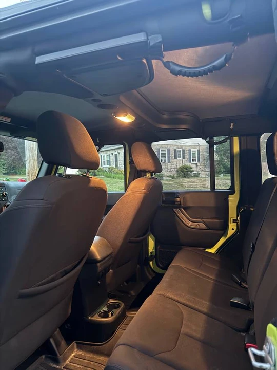 2017 Jeep JK Wrangler - Image 8 of 9
