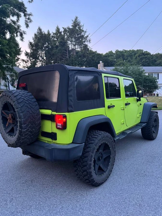 2017 Jeep JK Wrangler - Image 4 of 10