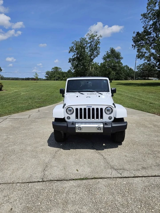 2017 Jeep JK Wrangler - Image 2 of 7