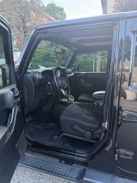 2017 Jeep JK Wrangler - Image 10 of 13