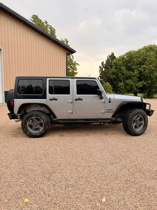 2017 Jeep JK Wrangler - Image 2 of 10