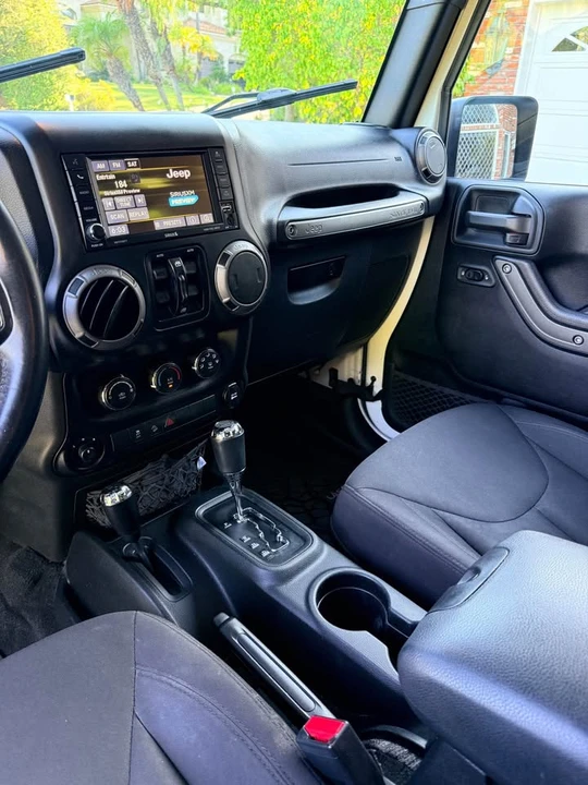 2017 Jeep JK Wrangler - Image 10 of 13