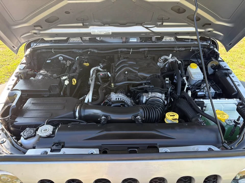 2017 Jeep JK Wrangler - Image 10 of 11