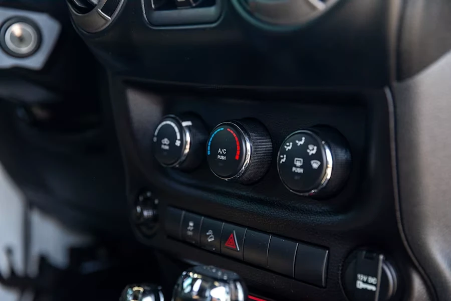 2017 Jeep JK Wrangler - Image 29 of 31