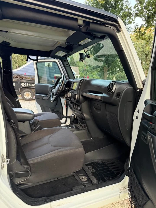 2017 Jeep JK Wrangler - Image 11 of 16