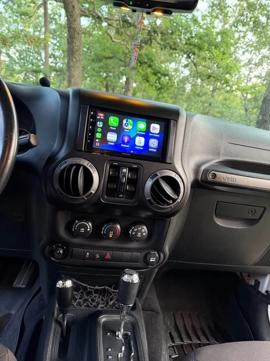 2017 Jeep JK Wrangler - Image 15 of 16