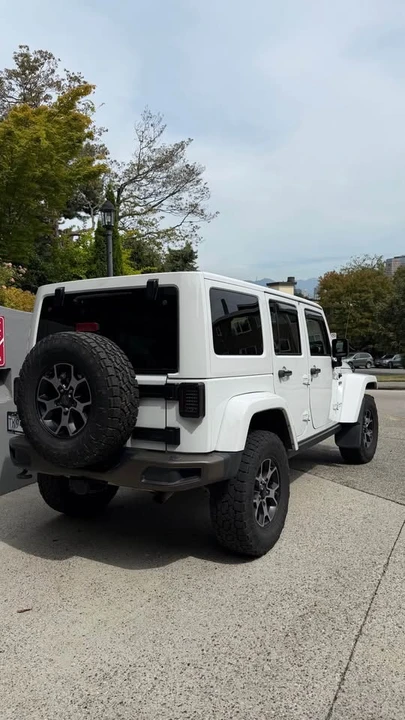 2017 Jeep JK Wrangler - Image 2 of 2