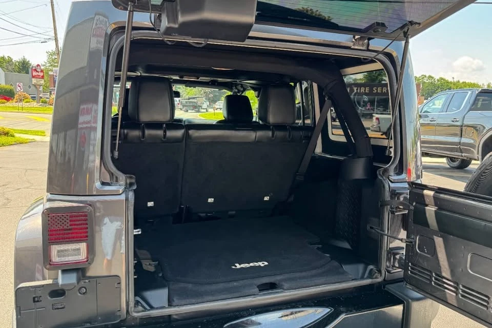 2017 Jeep JK Wrangler - Image 19 of 20