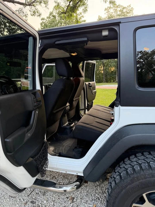 2017 Jeep JK Wrangler - Image 10 of 16