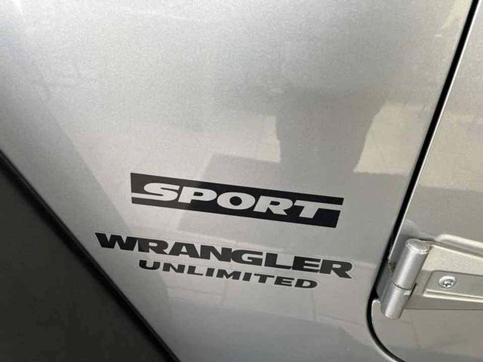 2017 Jeep JK Wrangler - Image 9 of 20