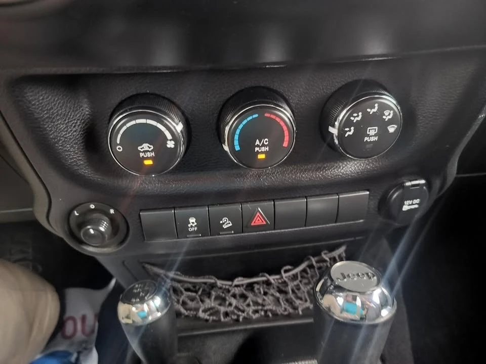 2017 Jeep JK Wrangler - Image 16 of 20