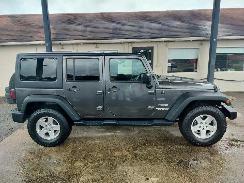 2017 Jeep JK Wrangler - Image 6 of 20