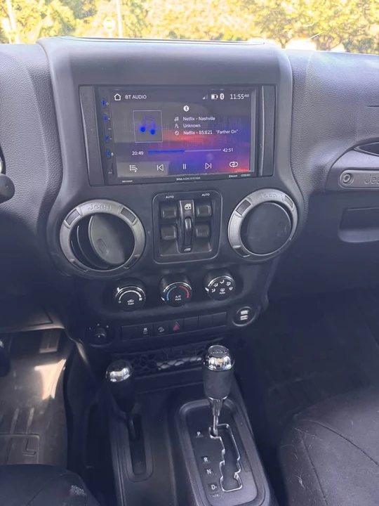 2017 Jeep JK Wrangler - Image 10 of 11