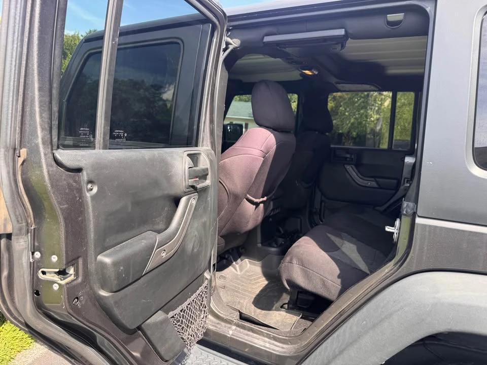 2017 Jeep JK Wrangler - Image 9 of 11
