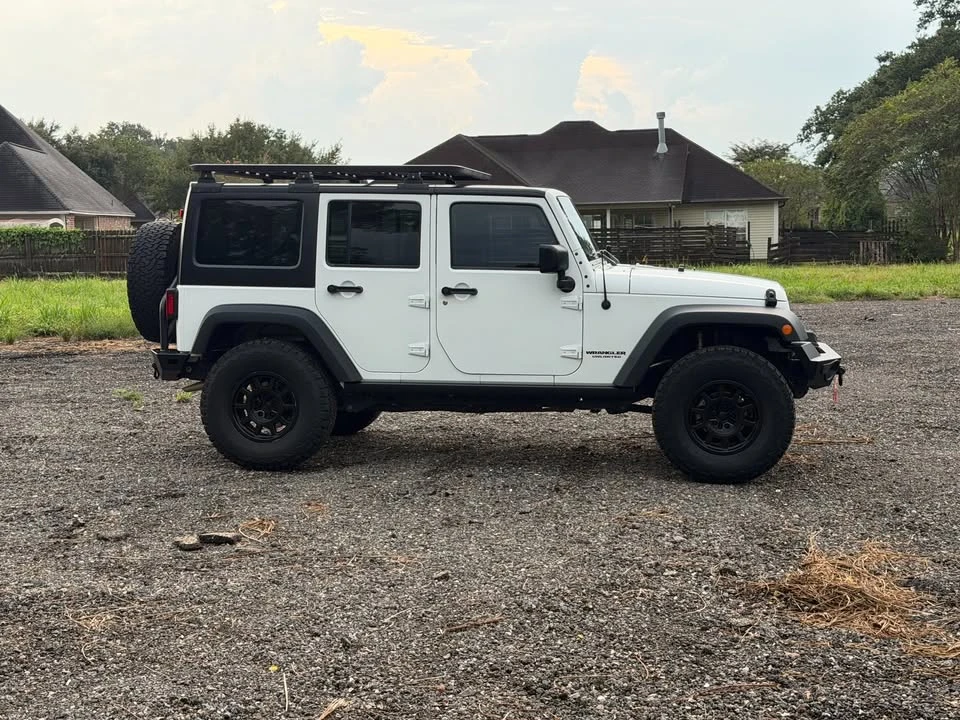 2017 Jeep JK Wrangler - Image 4 of 9