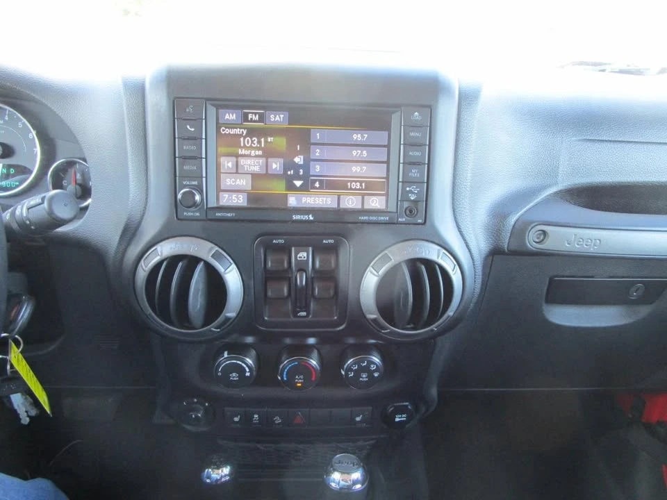 2017 Jeep JK Wrangler - Image 15 of 20