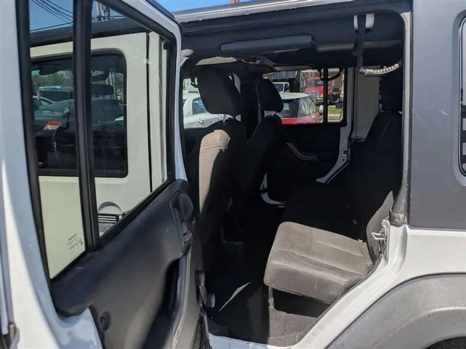 2017 Jeep JK Wrangler - Image 18 of 20