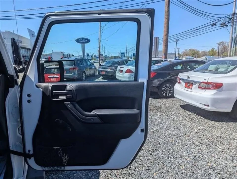 2017 Jeep JK Wrangler - Image 9 of 20