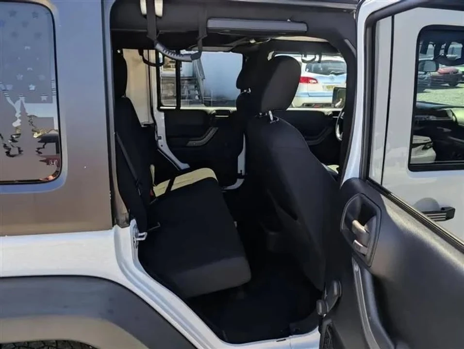 2017 Jeep JK Wrangler - Image 15 of 20