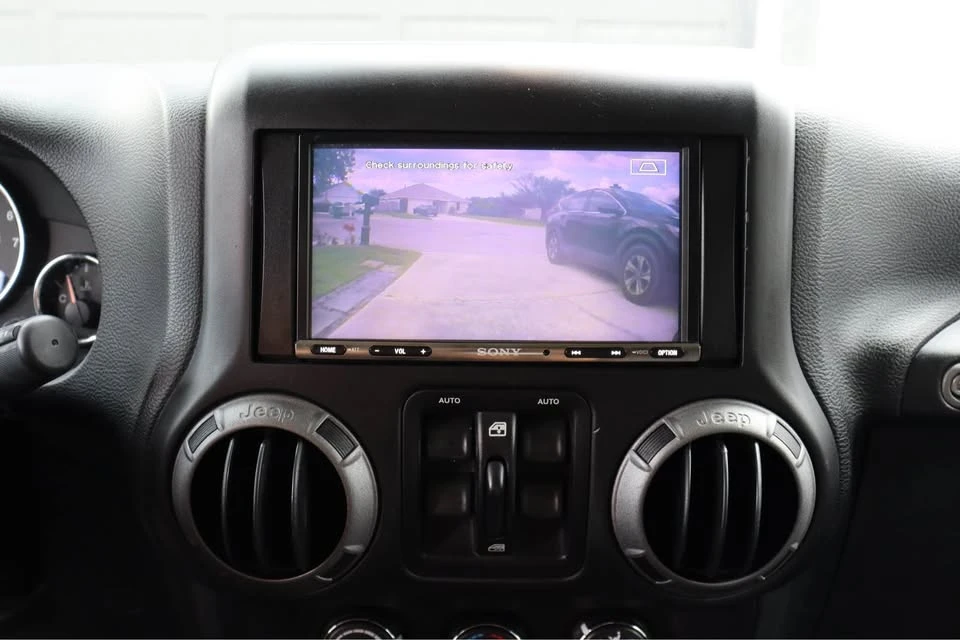 2017 Jeep JK Wrangler - Image 10 of 16