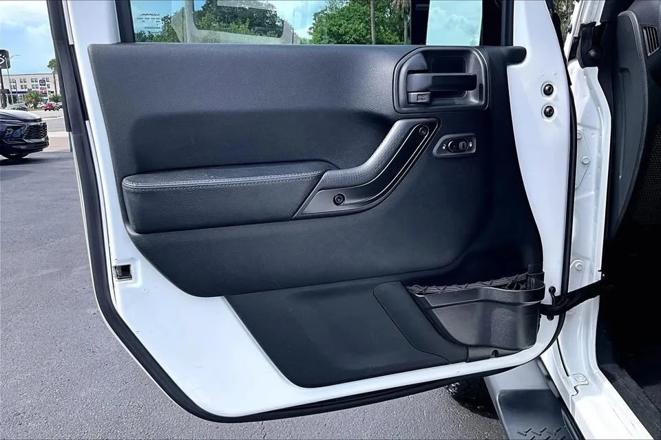2017 Jeep JK Wrangler - Image 16 of 19