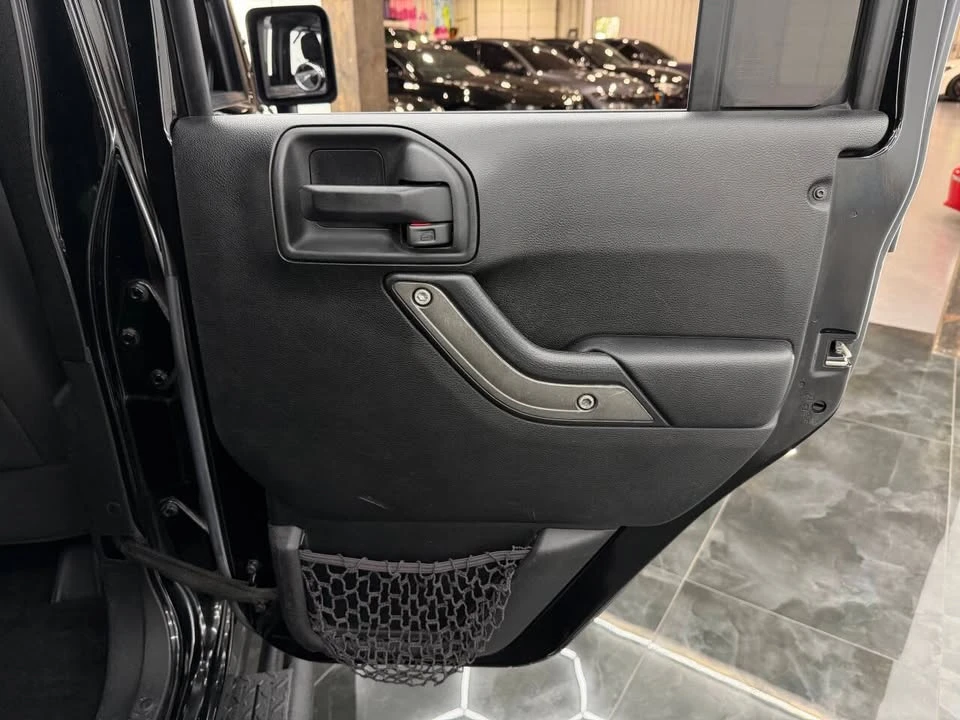 2017 Jeep JK Wrangler - Image 14 of 20