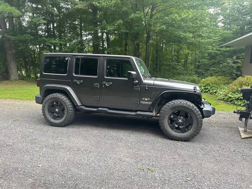 2017 Jeep JK Wrangler - Image 2 of 7