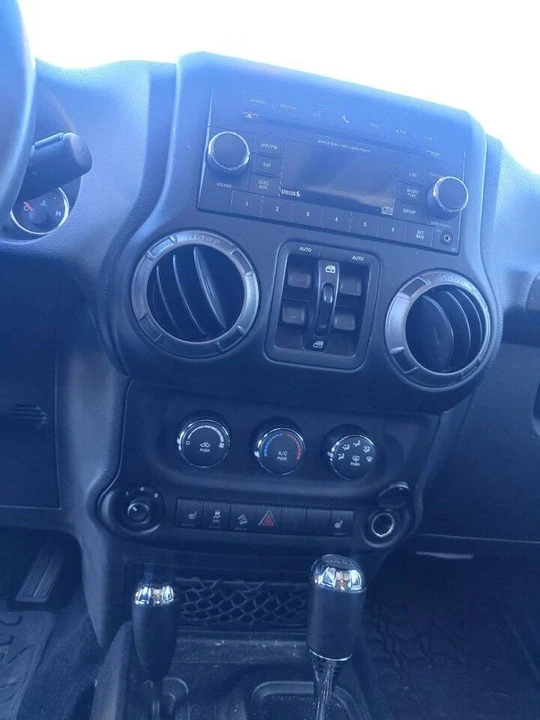 2017 Jeep JK Wrangler - Image 12 of 13