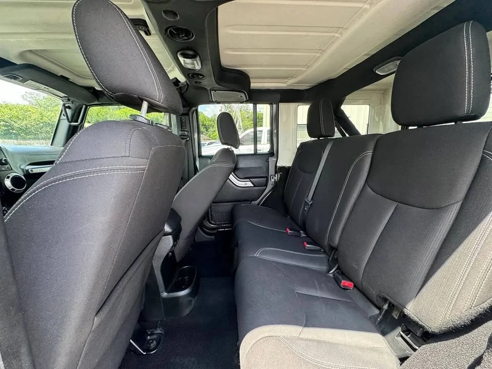 2017 Jeep JK Wrangler - Image 12 of 17