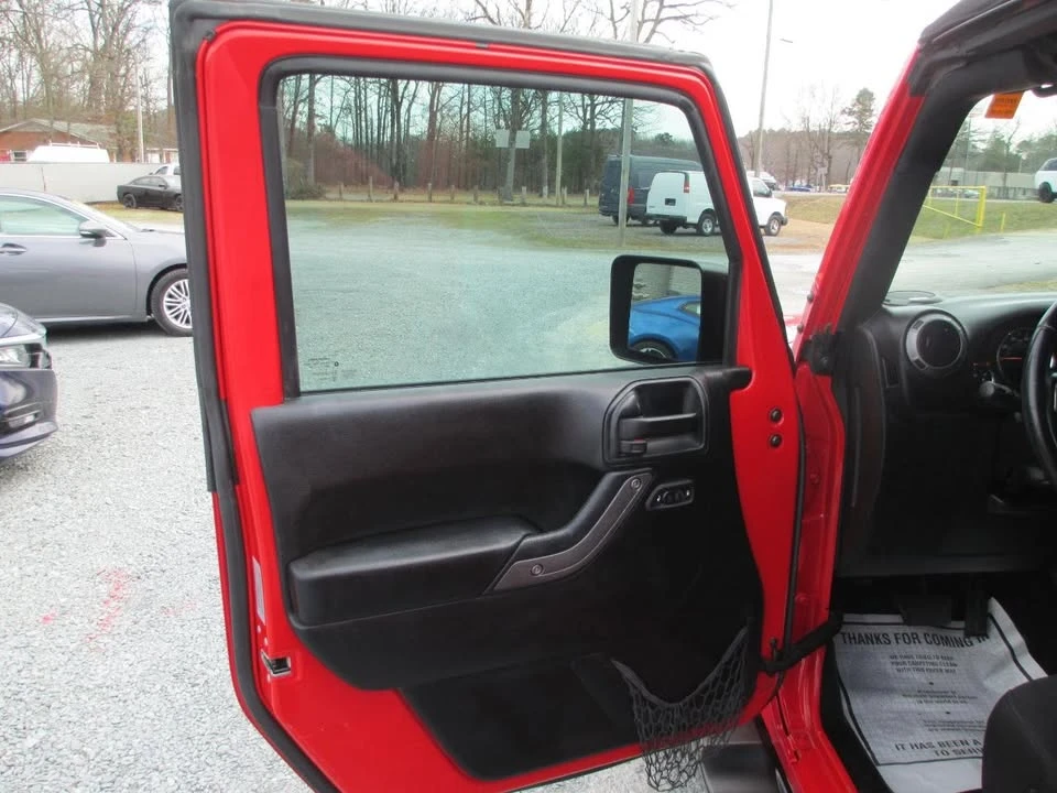 2017 Jeep JK Wrangler - Image 5 of 12
